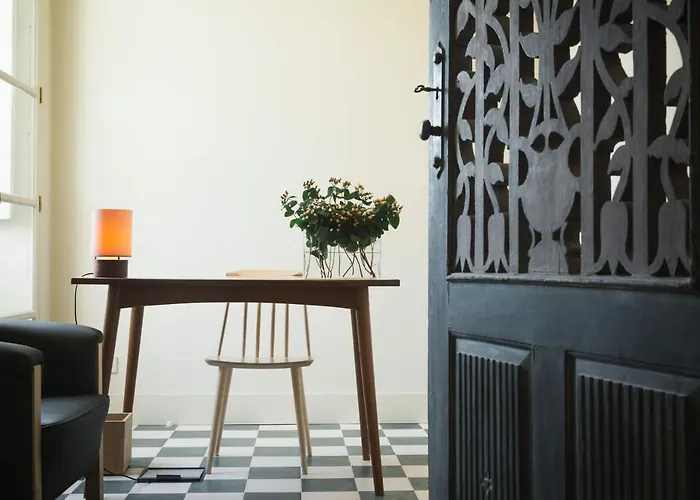 Duas Portas Townhouse Acomodação com café da manhã Porto